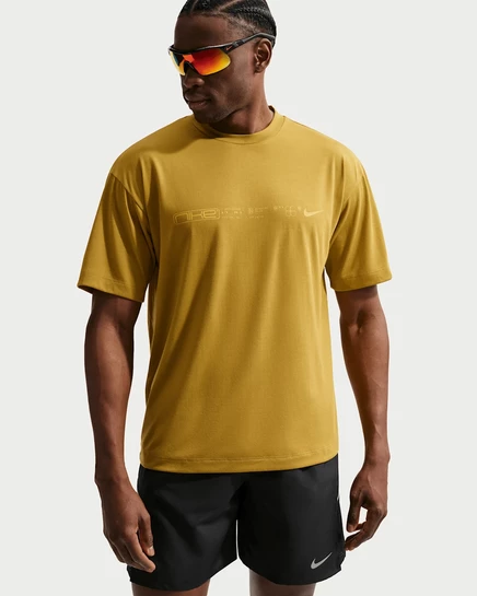 Мужская футболка Nike Dri-FIT для бега, оливковая