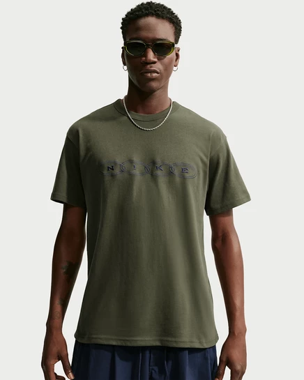 Футболка Nike Sportswear Premium Essentials, хаки
