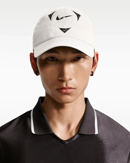 Унисекс кепка Nike Club, белая/черная