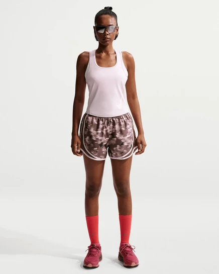 Женские шорты Nike Tempo средней посадки 3″ с подкладкой, розовые