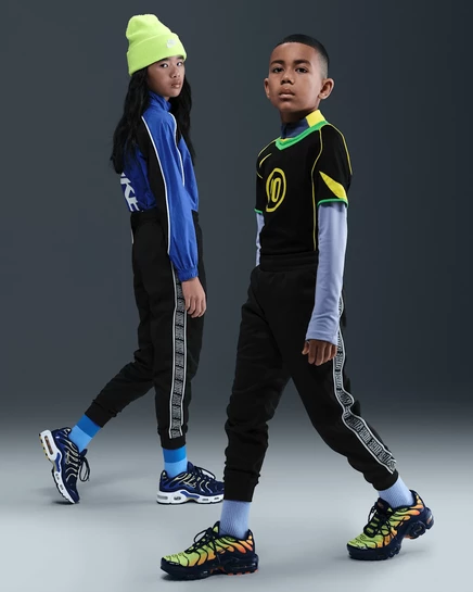 Детские джоггеры Nike Sportswear Club Dri-FIT, черно-белые