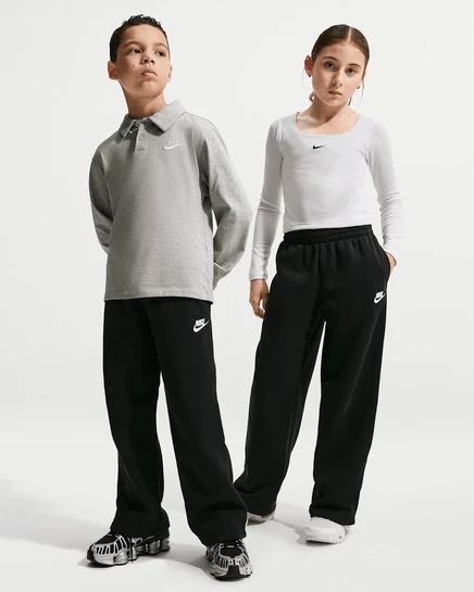 Детские спортивные штаны Nike Sportswear Loose с открытым подолом, черно-белые