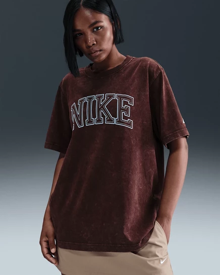 Женская футболка Nike Sportswear Classics свободного кроя, бордовая