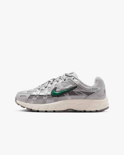 Детские кроссовки Nike P-6000, серый/серебристый/кремовый/зелёный
