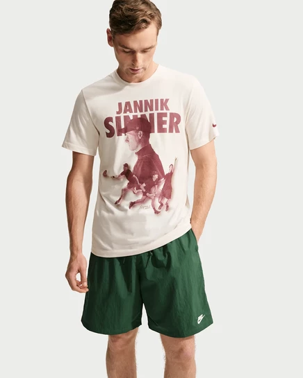 Мужская футболка NikeCourt Jannik Sinner, светло-бежевая