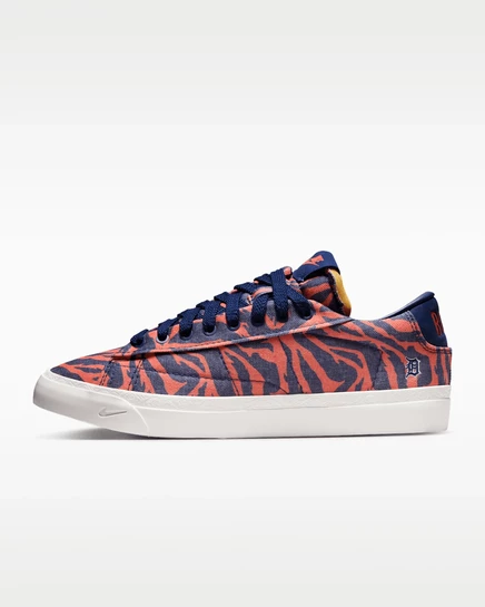 Мужские кроссовки Nike Blazer Low x Book, сигнально-оранжевые/фантом/темно-синие