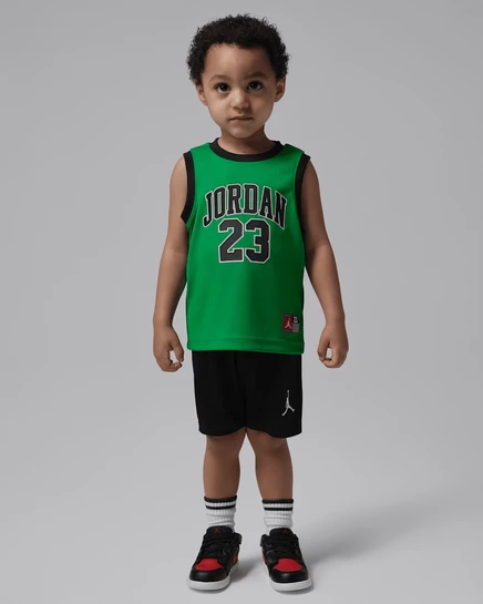 Комплект для малышей Jordan 23 (майка и шорты), черный