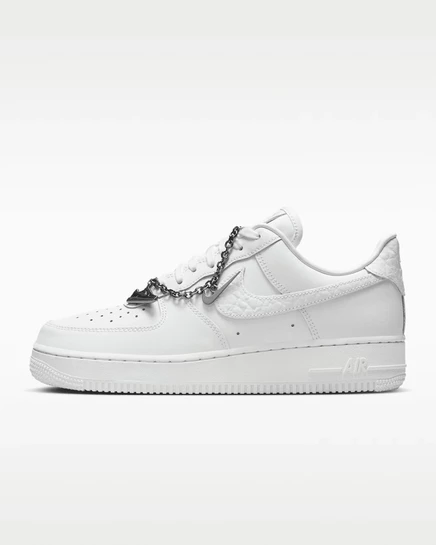 Женские кеды Nike Air Force 1 '07, белые/серебристые