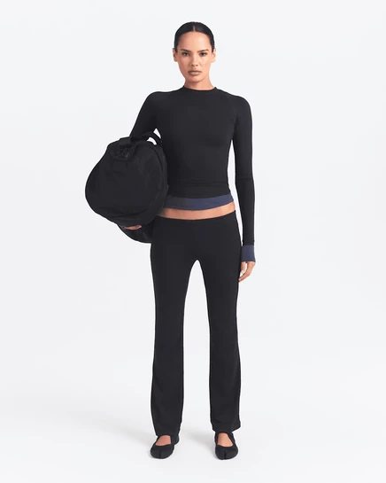 Женские брюки NikeSKIMS Airy, цвета обсидиан