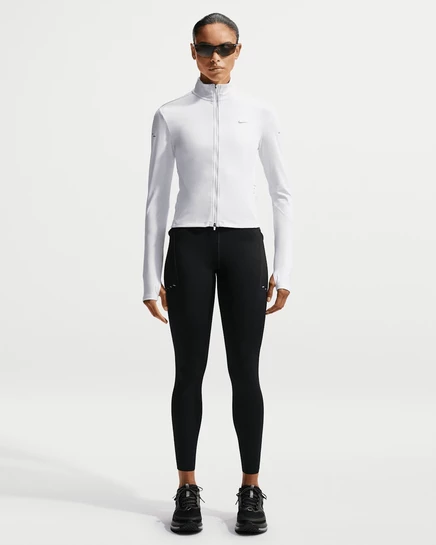 Женские леггинсы Nike Swift 7/8 с карманами, черные