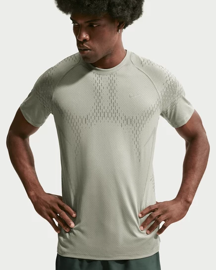 Мужская футболка для бега Nike Stride Plus Dri-FIT ADV, светло-оливковая
