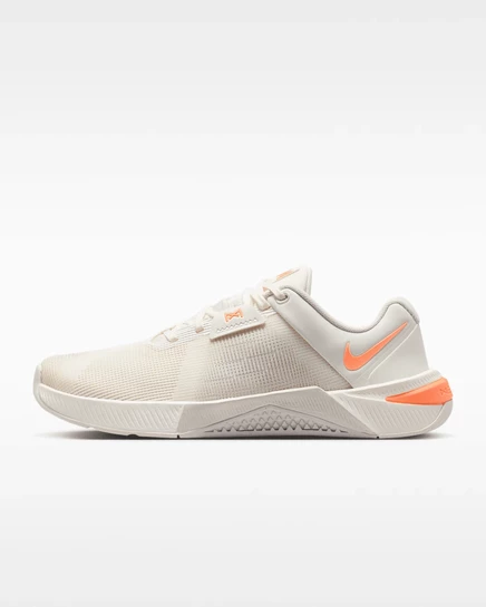 Женские кроссовки Nike Metcon 10, кремовые