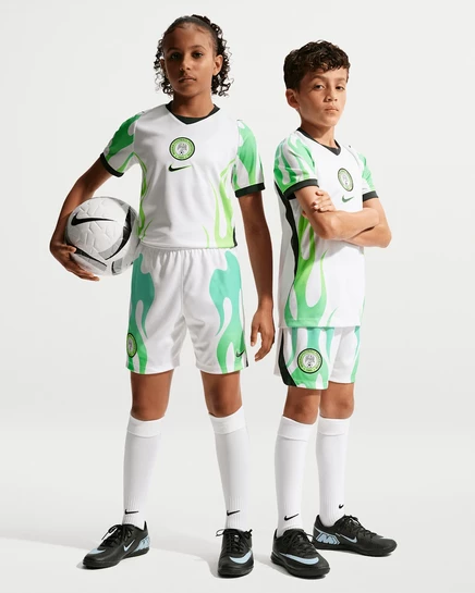 Унисекс футбольные шорты Nike Nigeria 2026 Stadium Dri-FIT, белые/черные