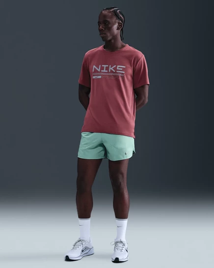 Мужские шорты Nike Stride 5″ Dri-FIT с вкладышем, cannon/черные