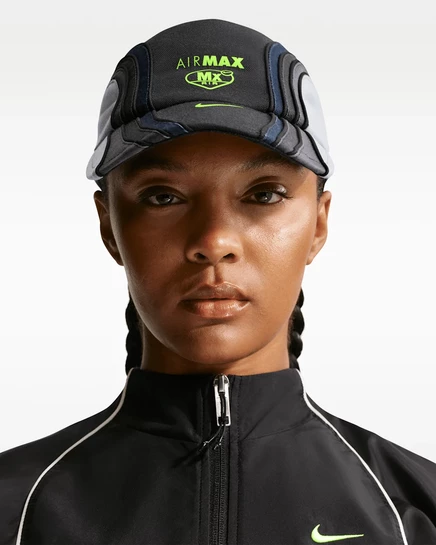 Унисекс кепка Nike Club Unstructured Air Max, черный/волчий серый/volt