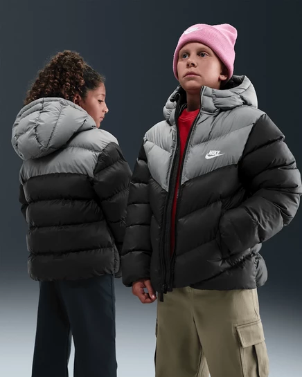 Детская куртка Nike Sportswear Therma-FIT, черная