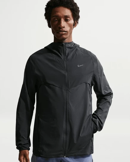 Мужская беговая куртка Nike Stride Plus водоотталкивающая, черная