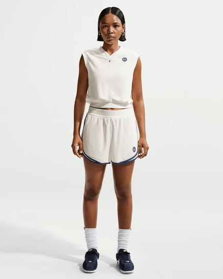 Женские шорты Nike Chill Terry, светло-бежевые