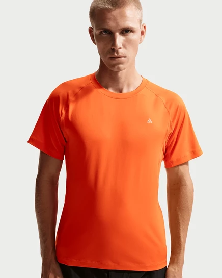 Мужская базовая футболка ACG Wildsee Dri-FIT, многоцветная