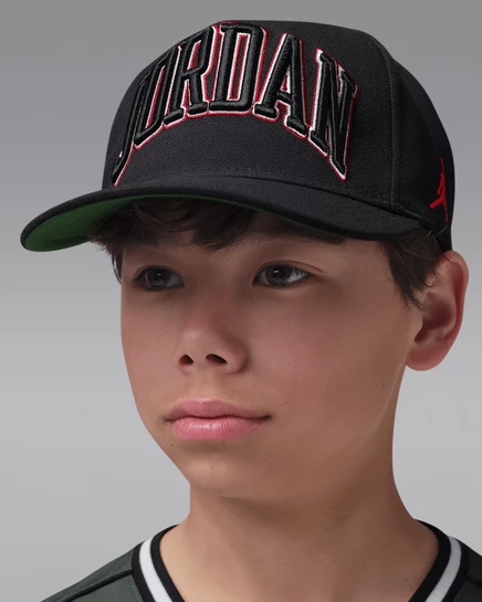 Детская бейсболка Jordan AJ13 Cherry Dice, черная
