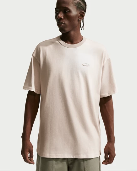 Унисекс футболка Nike Sportswear Premium Essentials, кремовая