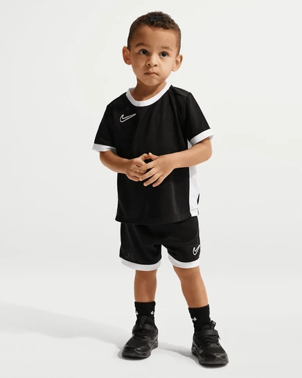 Детский комплект Nike Dri-FIT (футболка+шорты), черный