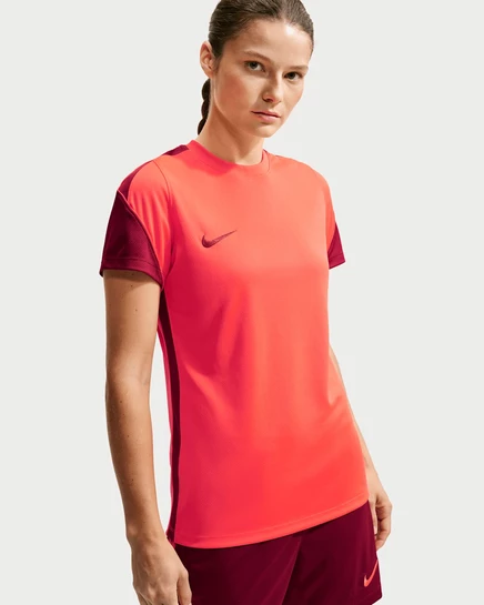 Женская футбольная футболка Nike Strike Dri-FIT, красная