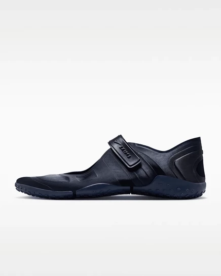 Женские сандалии NikeSKIMS Rift Satin, темно-синие