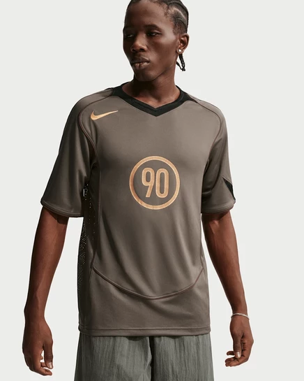 Мужская футболка Nike Total 90 футбольная, многоцветная
