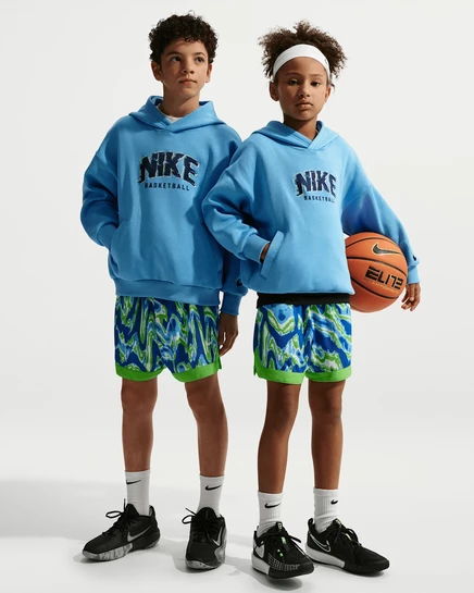 Детские баскетбольные шорты Nike Court 5″, зелёные/белые