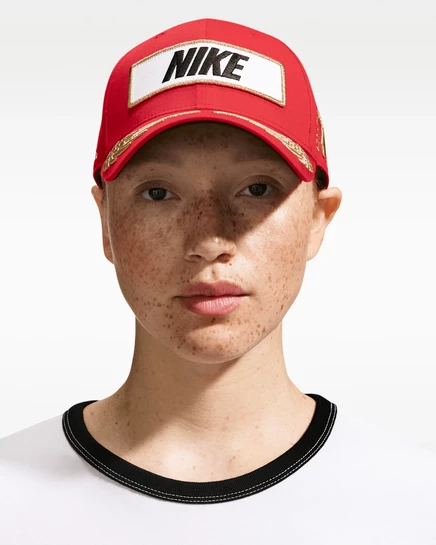 Унисекс кепка Nike Club Structured Racing, красно-черная