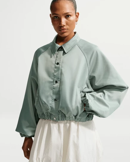Женская куртка-коуч Nike Oversized Satin, серо-белая