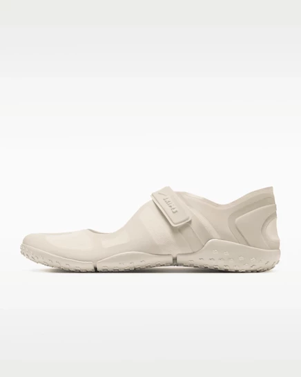 Женские сандалии Nike SKIMS Rift Mesh, слоновой кости