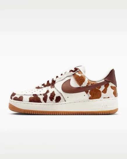 Женские кроссовки Nike Air Force 1 ’07, коричневые