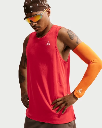 Мужская майка Nike ACG Solar Chase, малиновая/белая