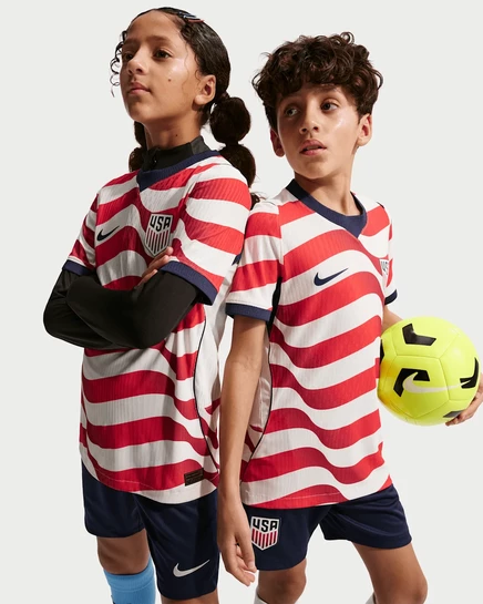 Детская футболка Nike USMNT 2026, слоновая кость/темно-синий