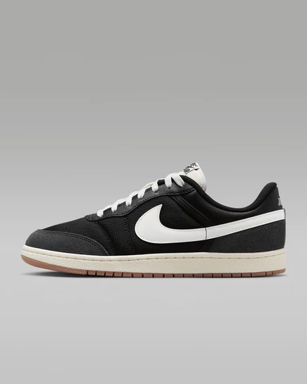 Мужские кеды Jordan Skyline Low, черные/коричневая подошва