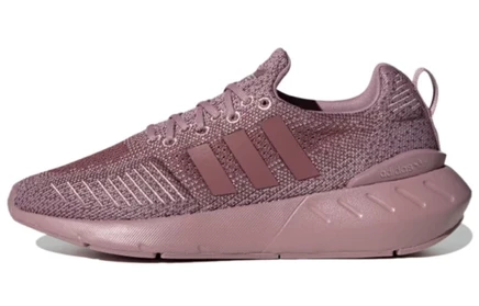 Женские кроссовки adidas Originals Swift Run 22