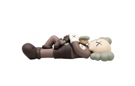 Фигурка KAWS Holiday Singapore Companion, коричневая