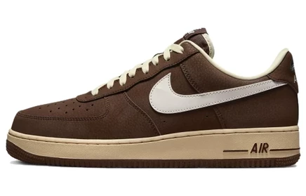 Кроссовки Nike Air Force 1 Low '07, коричнево-белые
