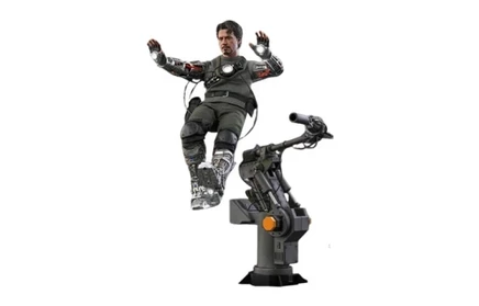 Фигурка коллекционная мужская Hot Toys MMS 582 default