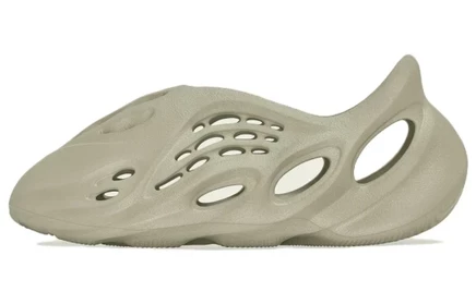 Женские сандалии adidas Yeezy Foam Runner, коричневые