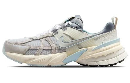 Женские кроссовки Nike V2K Run, серые