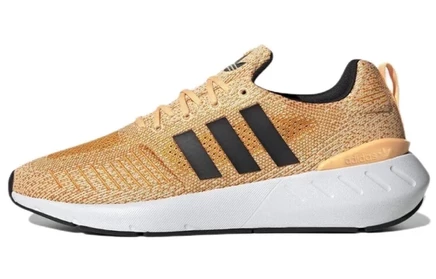 Мужские кроссовки Adidas Swift Run 22, оранжевые