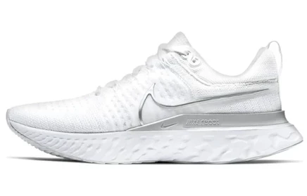 Женские кроссовки Nike React Infinity 2 бело-серебристые