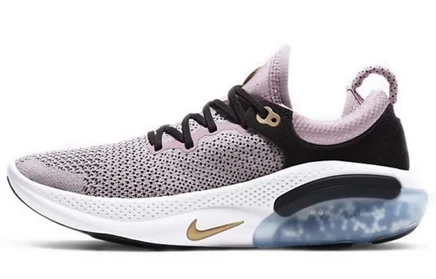 Женские беговые кроссовки Nike Joyride Run Flyknit