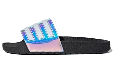 Женские шлёпанцы Adidas Adilette Boost