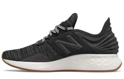 Женские беговые кроссовки New Balance Fresh Foam Roav