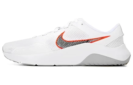 Женские кроссовки Nike Legend Essential 3, белые