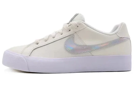 Женские кеды Nike Court Royale AC, молочные
